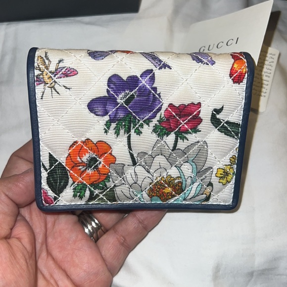 Gucci GG Trapuntata Zumi Floral Wallet - Picture 5 of 16